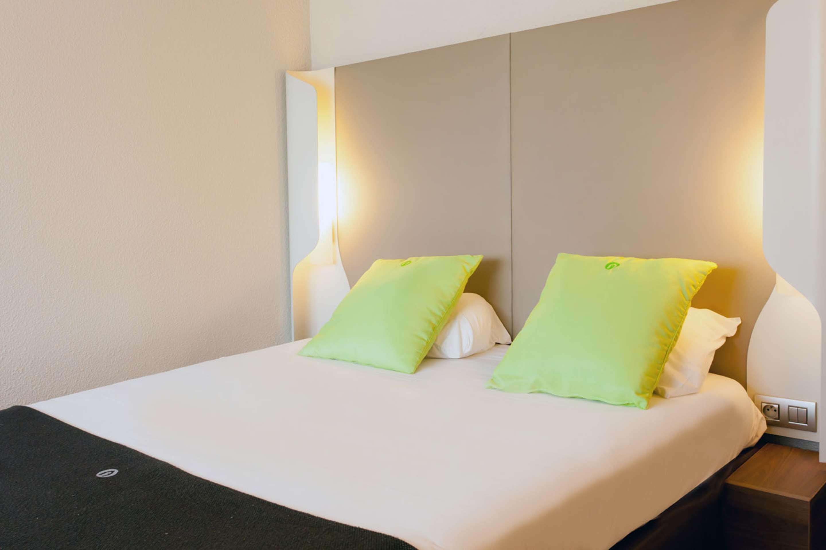 Hotel Campanile Grenoble Sud - Seyssinet Exterior foto