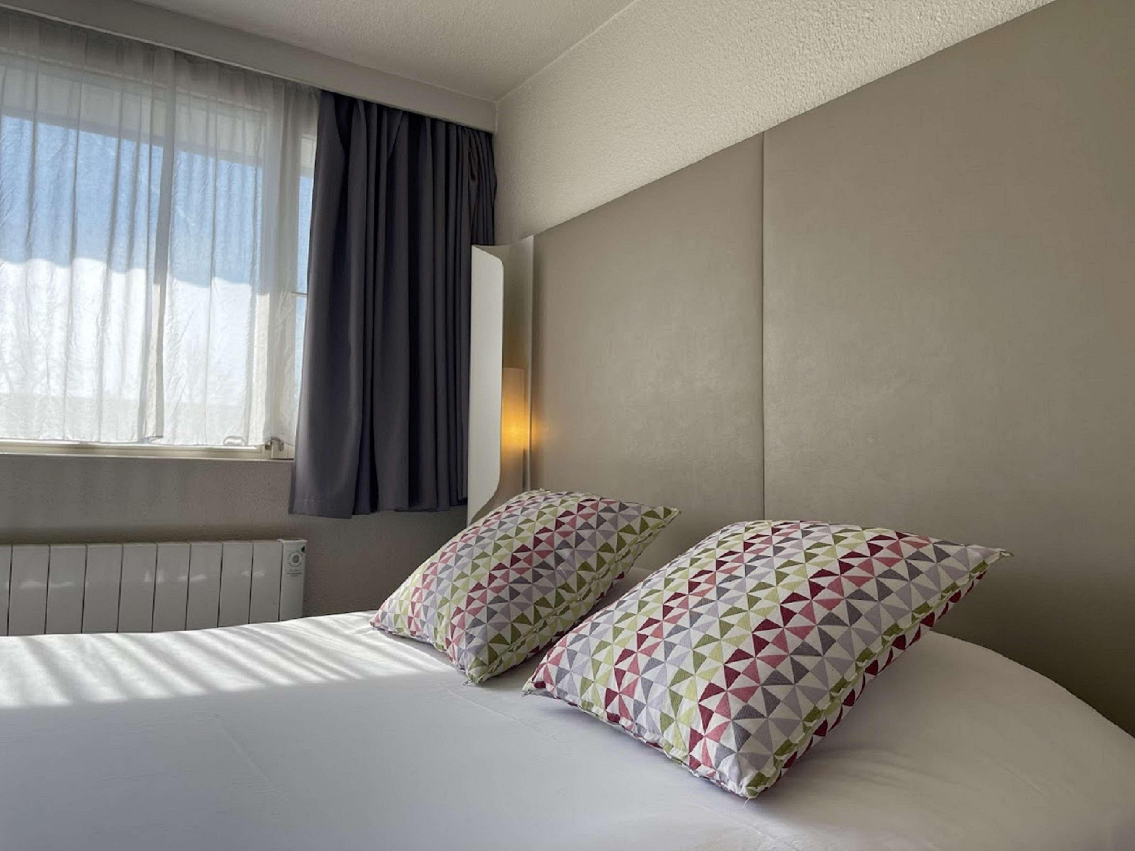 Hotel Campanile Grenoble Sud - Seyssinet Exterior foto