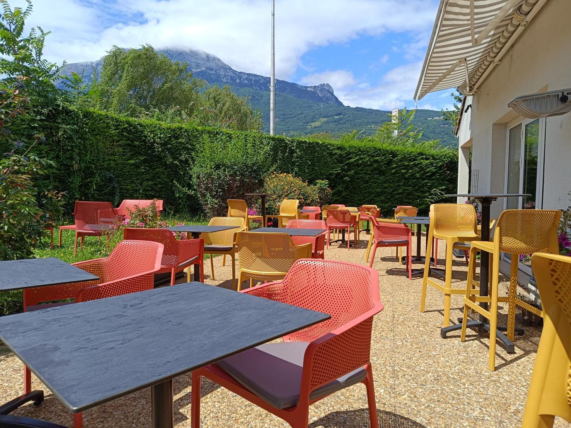 Hotel Campanile Grenoble Sud - Seyssinet Exterior foto